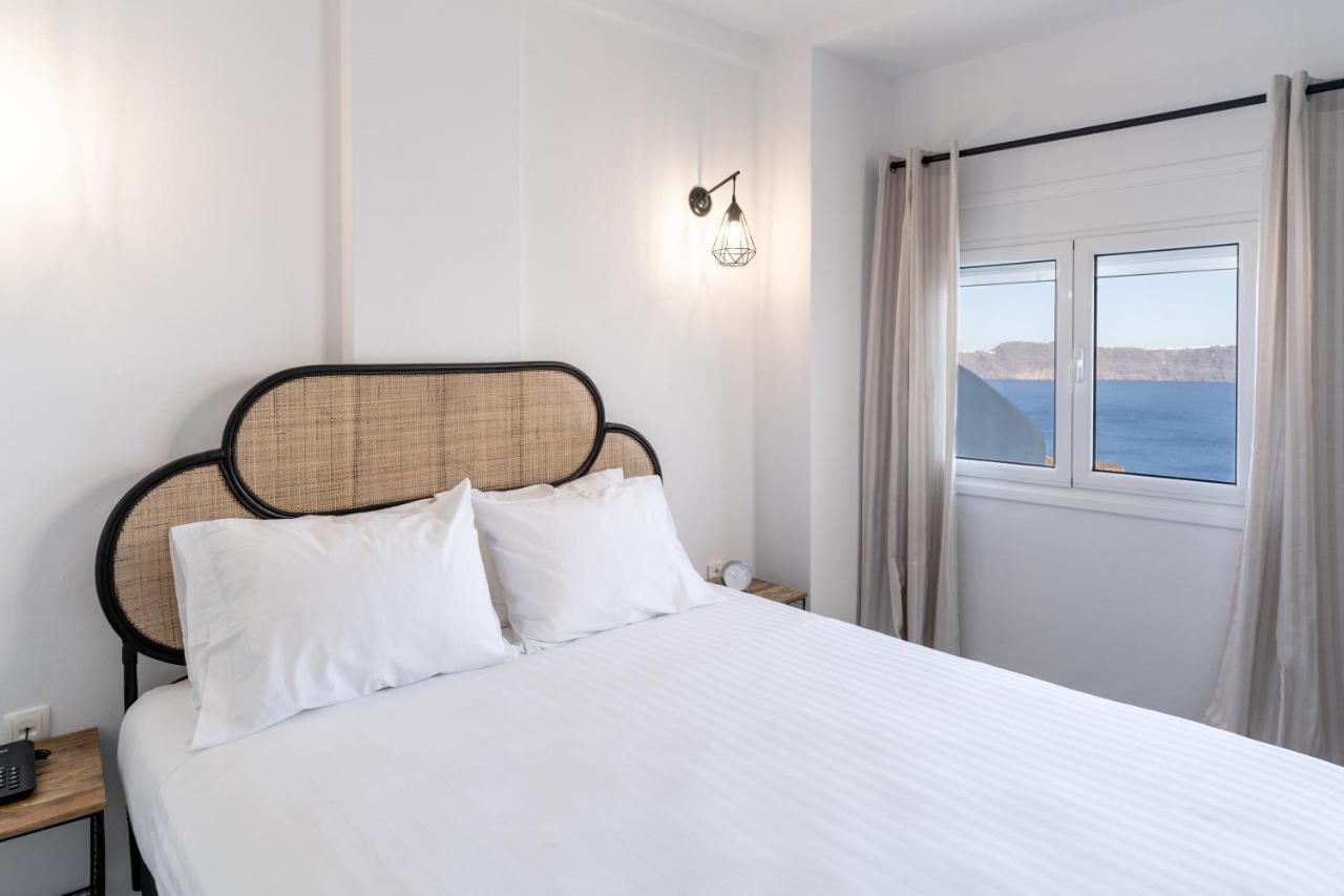 Evanthia Best View Thirassia Island Hotel Exterior foto